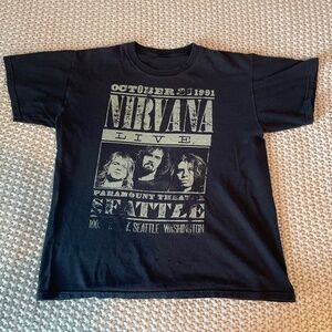 Nirvana Paramount Theatre Halloween 1991 Graphic Tee – Reprint / Bootleg Style